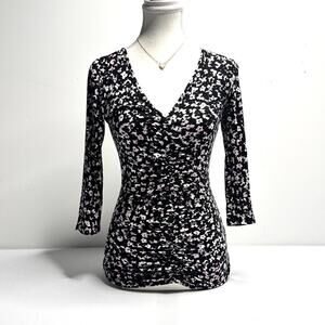 Candie’s Vintage Floral Ruched Ribbed Top – XS ruched front, deep V neckline,